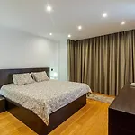 Apartamento Numancia 21